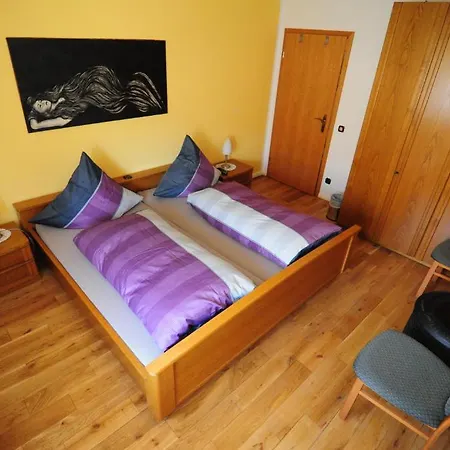 Gæstehus Willi's Gastezimmer / Ferienwohnung 3*
