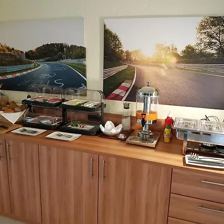 Willi's Gastezimmer / Ferienwohnung Kottenborn