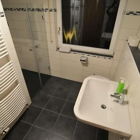 Willi's Gastezimmer / Ferienwohnung Kottenborn